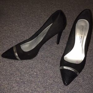 Christian Siriano black suede heels 8